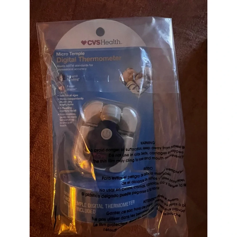 CVS‎ Health Micro Temple Digital Thermometer 6 Second Reading Fever Alarm